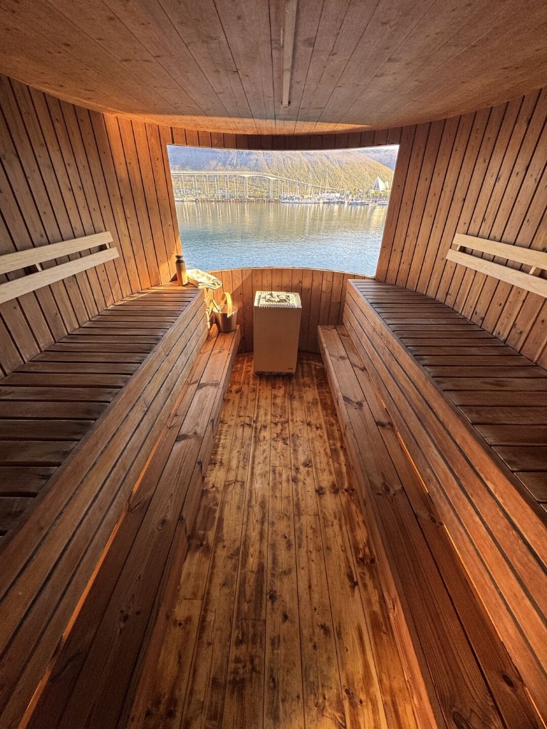 Ildhesten, interiør